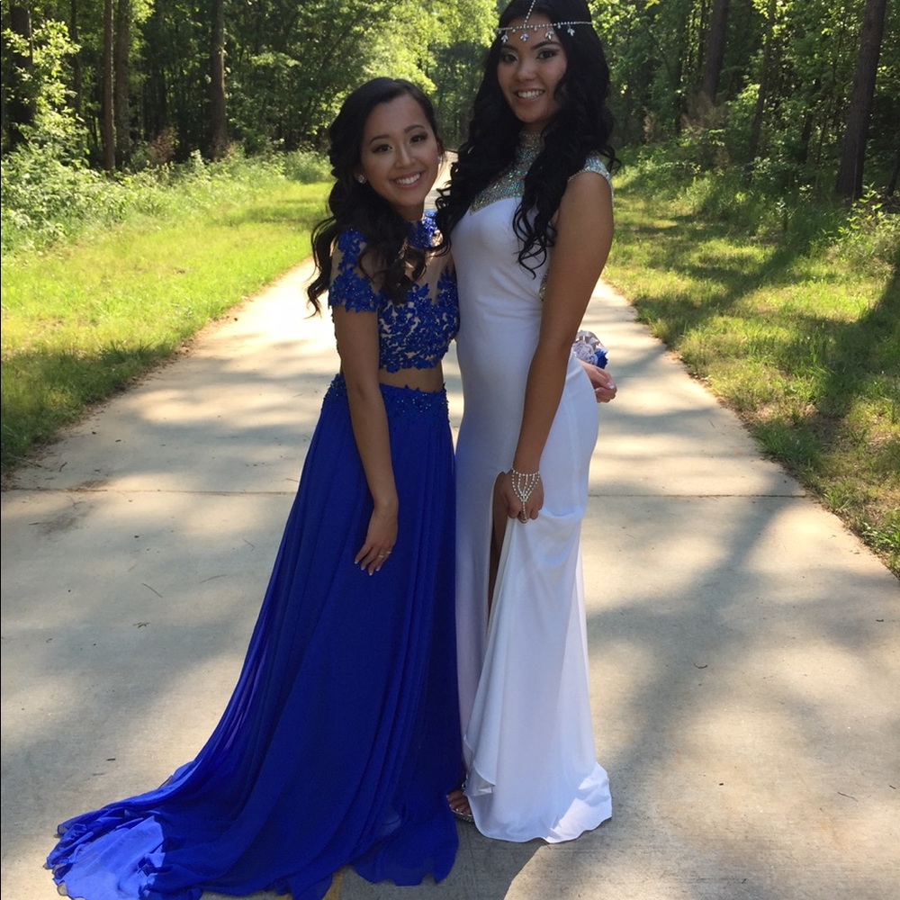 PROM DRESS